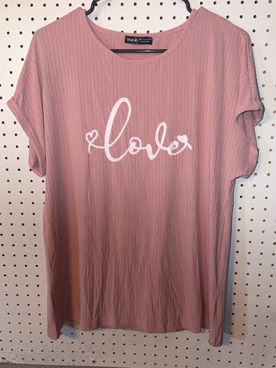 SHEIN Tops - SHEIN Rose Pink 'Love' Ribbed Short Sleeve Tee